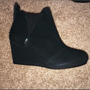 Toms Suede wedge bootie